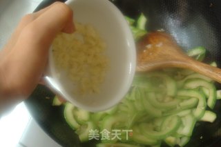 Sterilization and Antihypertensive Health Vegetables-[garlic Zucchini] recipe