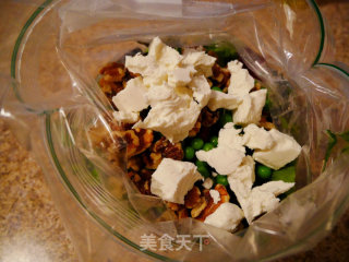 Walnut and Cranberry Goat Milk Cheese Salad recipe