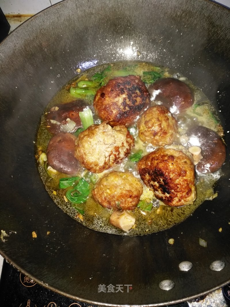 Meat Ball with Soy Sauce recipe
