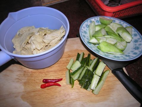 Hot and Sour Yuba recipe