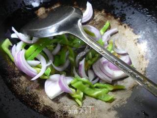 Stir-fried Rice Cake with Pepper and Onion recipe