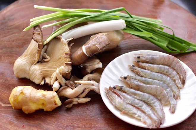 Mushroom Shrimp Soup recipe