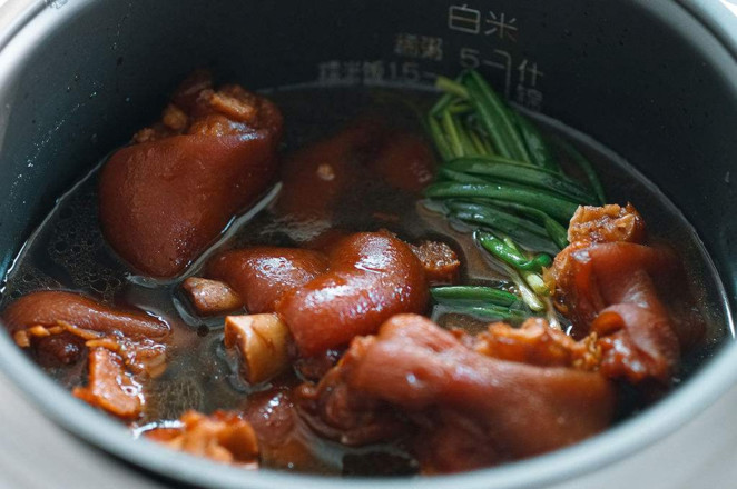 Braised Pork Knuckle in Rice Cooker recipe