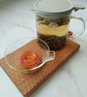 Rose Nectar Slowly Blooming in The Cup recipe