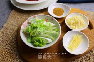 Stir-fried Lamb with Scallions recipe