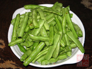 Braised Pork Ribs with String Beans recipe