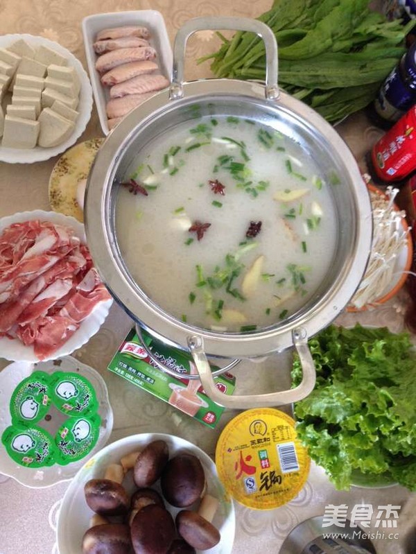 Strong Fragrant Bone Soup Hot Pot recipe