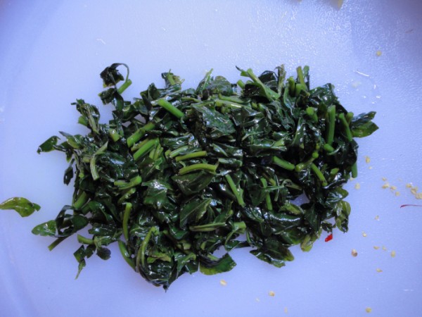 Chinese Wolfberry Head Mixed with Shrimp Skin recipe