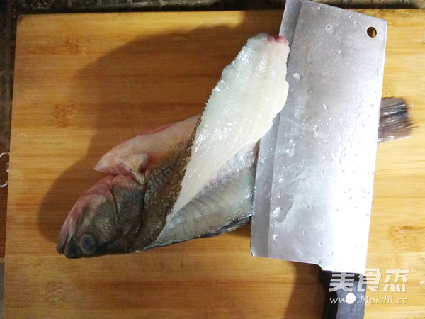 Pan-fried Sea Bass Skewers recipe