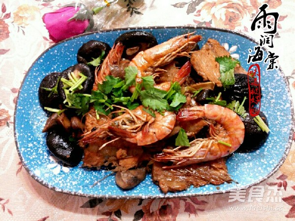 Mushroom Stewed Seafood recipe