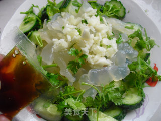 Cucumber Mixed Jellyfish Head recipe