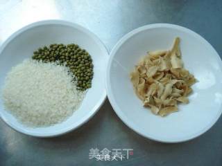 Lily Mung Bean Congee recipe