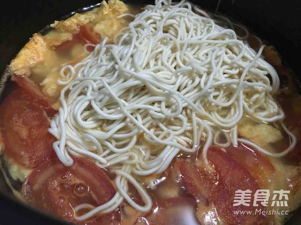 Kuaishou Colorful Fairy Golden Tomato and Shrimp Noodles recipe