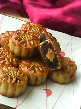 Bean Paste and Egg Yolk Mooncakes recipe