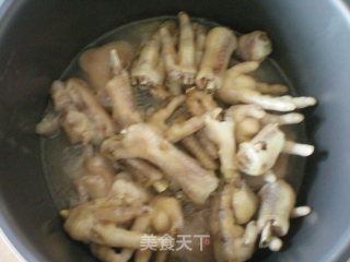 Hand in Hand to Make A Fortune Pig Hand and Chicken Hand in Hand recipe