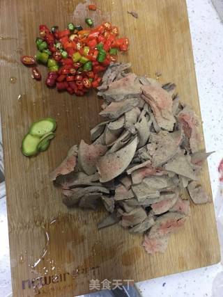Stir-fried Pork Liver with Hot Pepper recipe