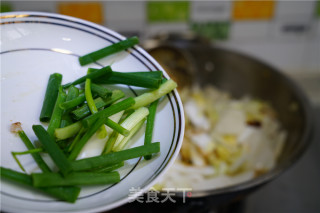 Stir-fried Rice Cake with Straw Mushroom and Sauce recipe