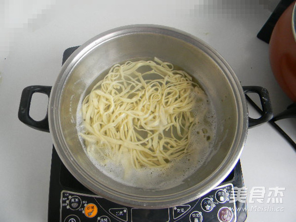 Beef Noodles with Black Bean Sauce recipe