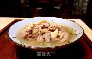 Winter Bamboo Shoots Cuttlefish Bone Soup recipe