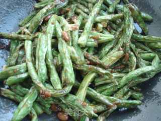 Stir-fried Carobs with Soy Sauce recipe