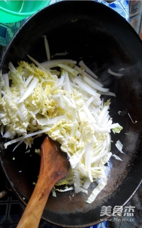 Stir-fried Shredded Tofu with Cabbage Heart recipe