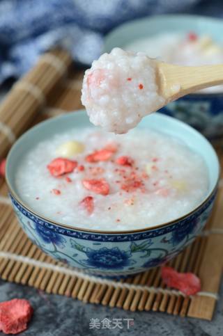 Lotus Seed Lily Strawberry Porridge recipe