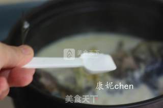 Soy Milk Crucian Carp Soup recipe
