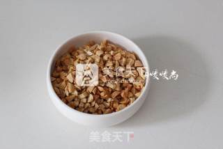 Toon Sprouts Mixed with Dried Incense recipe