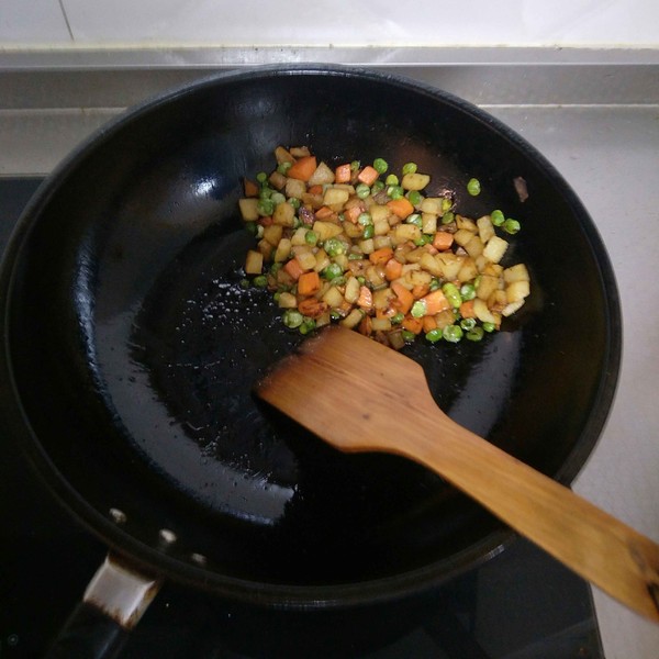 Claypot Rice with Brown Rice Sausage and Pea recipe