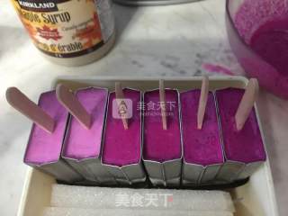 #aca烤明星大赛# Dragon Fruit Yogurt Ice Cream recipe