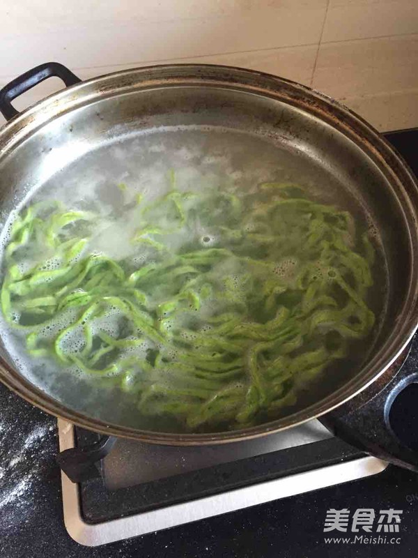 Jade Fried Noodles recipe