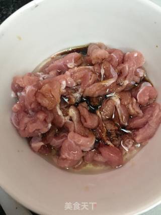 Stir-fried Pork with Chives recipe