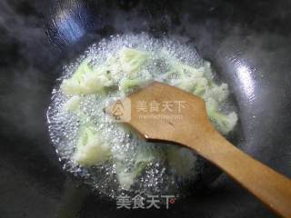 Cauliflower Vermicelli Boiled Lettuce recipe