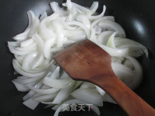 Stir-fried Gluten with White Onion recipe