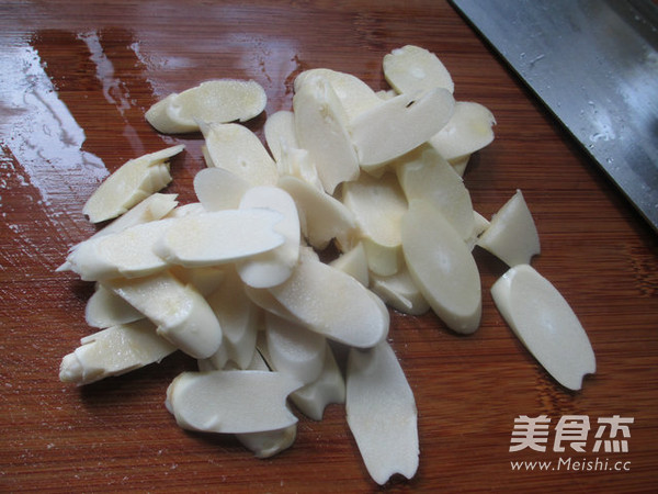 Whip Bamboo Shoots Round Clam Soup recipe