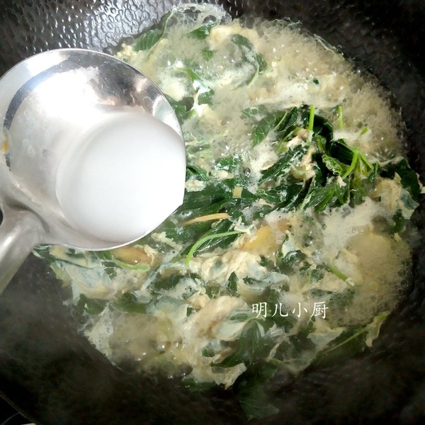 Amaranth and Egg Soup recipe