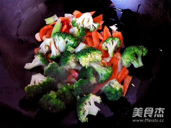 Cashew Broccoli recipe