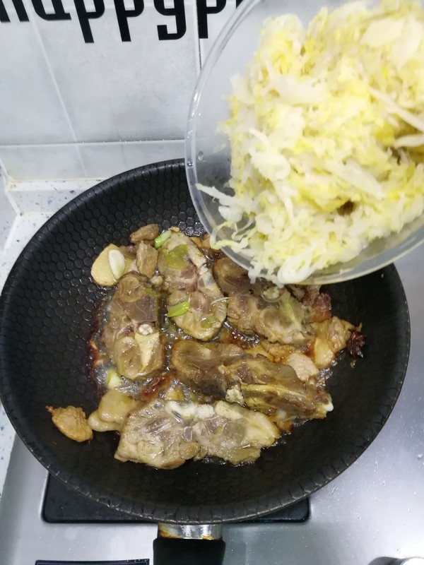 Stewed Pork Neck Bones with Sauerkraut Vermicelli, One of The Famous Dishes in Northeast China recipe
