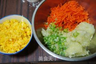 Dumplings Stuffed with Cabbage and Egg recipe