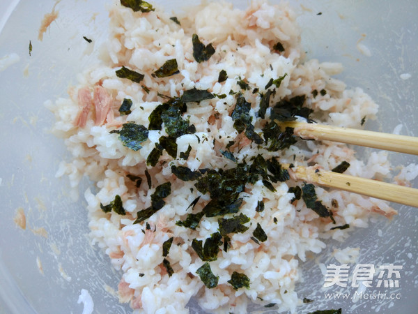 Tuna Onigiri recipe