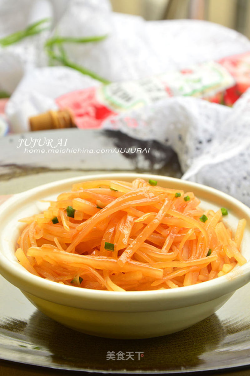 Shredded Potatoes in Tomato Sauce recipe