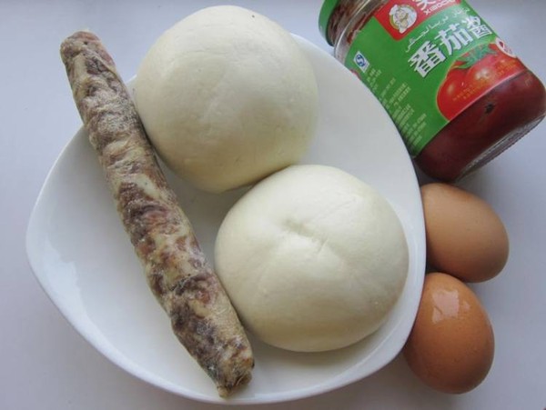 Fried Steamed Bun with Chinese Sausage recipe