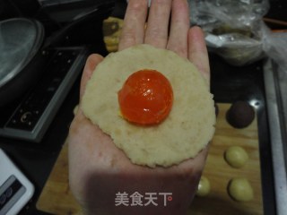 Peanut and Egg Yolk Mooncake with Bean Paste and Egg Yolk recipe