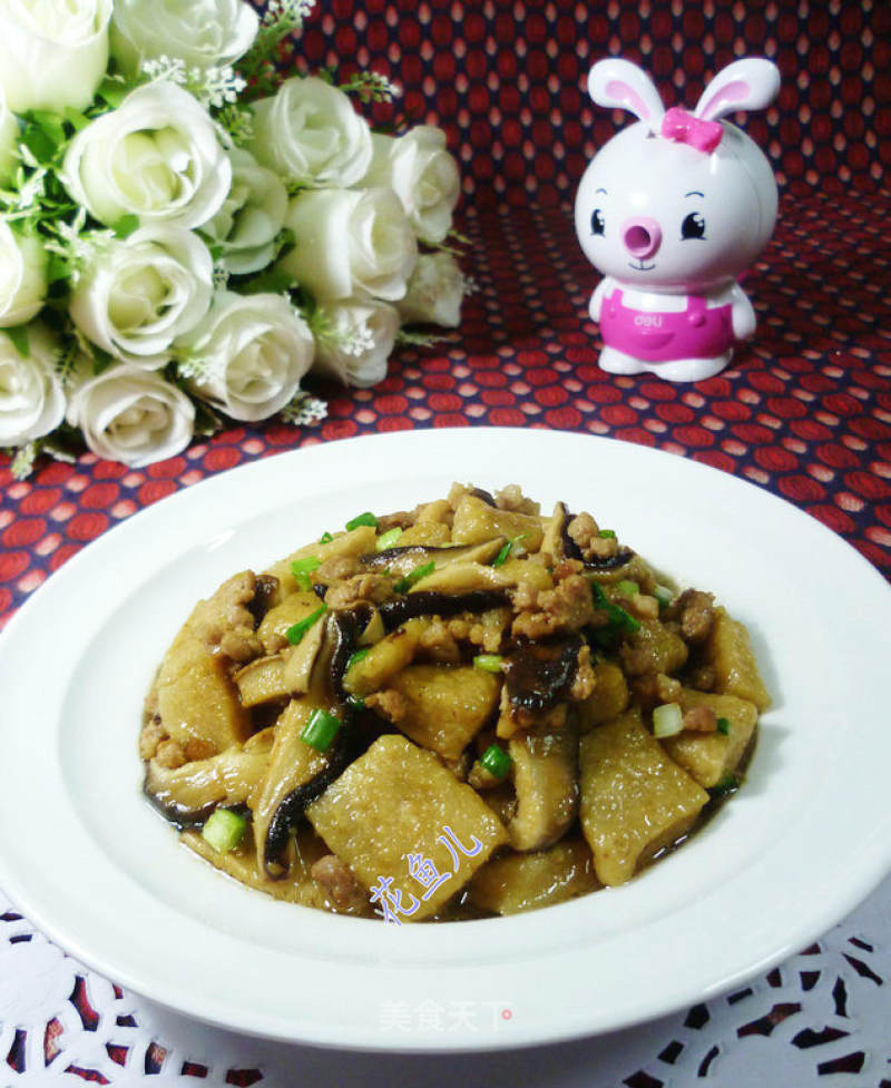 Stir-fried Oat Pimple with Minced Meat and Shiitake Mushrooms recipe