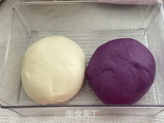 Two-color Pork Buns with Soft Fillings on The Dough are Super Delicious! recipe