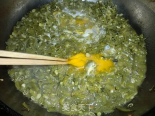 Noodles with Beans and Eggs recipe