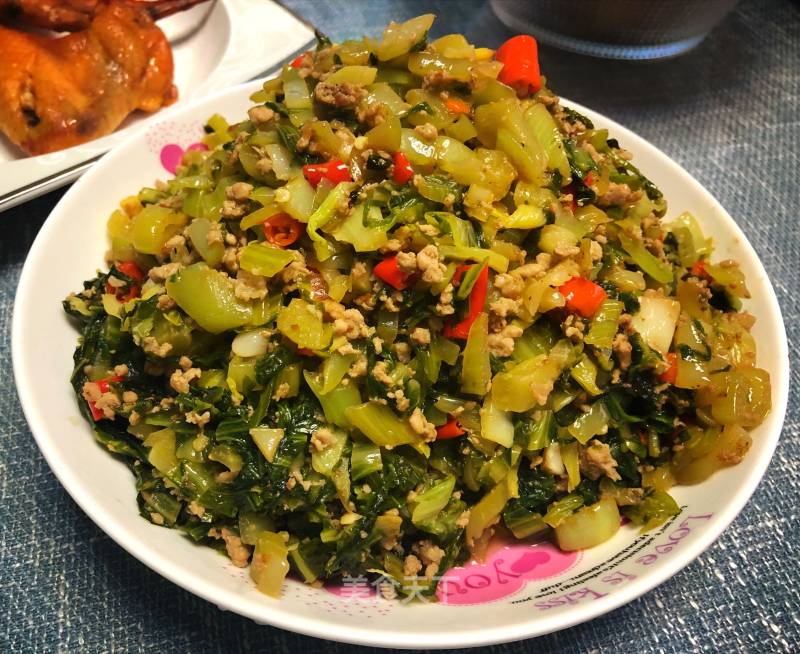 Stir-fried Minced Pork with Mustard Greens recipe