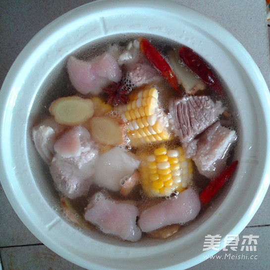 Corn and Yam Trotter Soup recipe