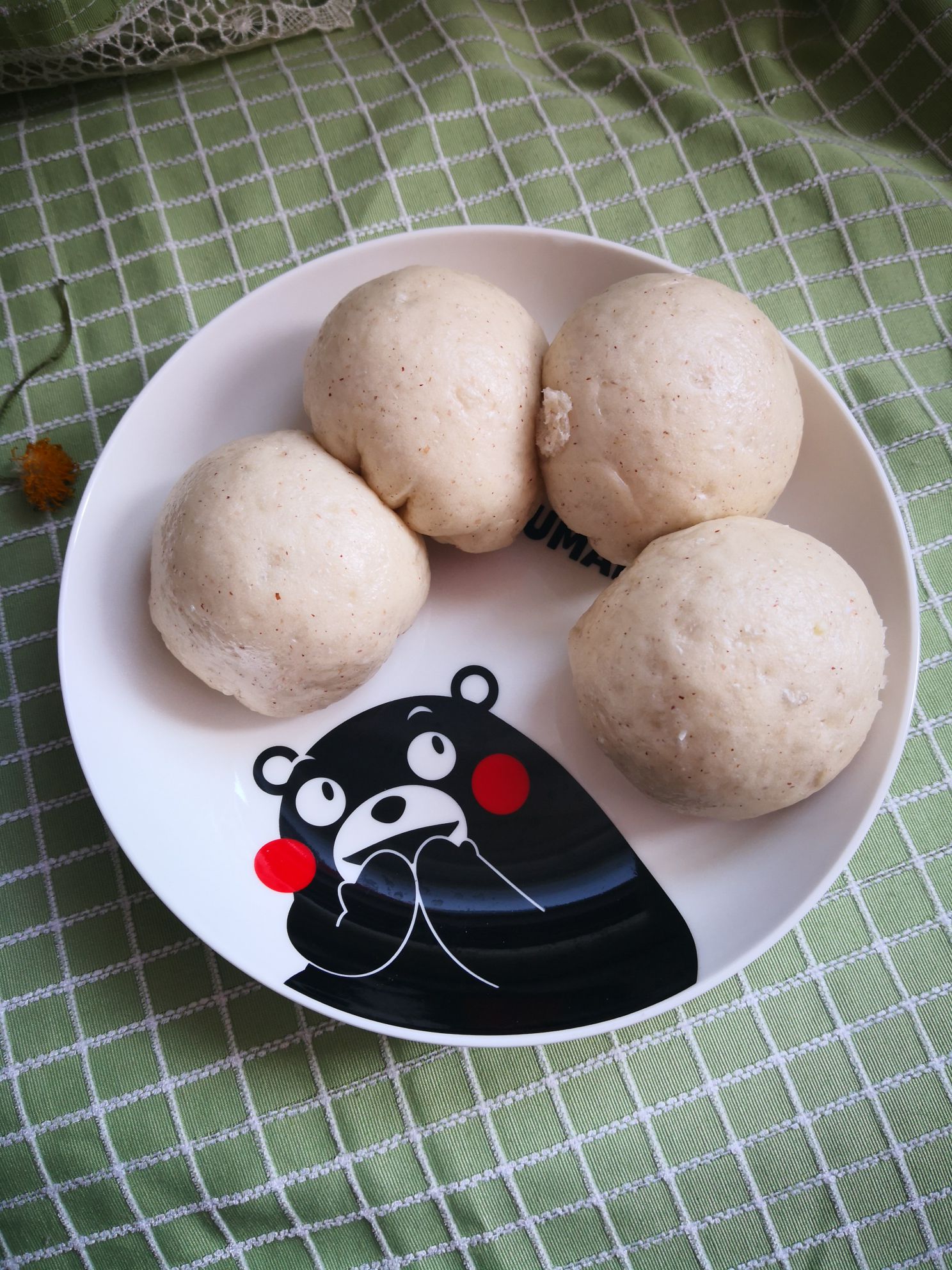 Black Rice Noodle Bean Buns recipe