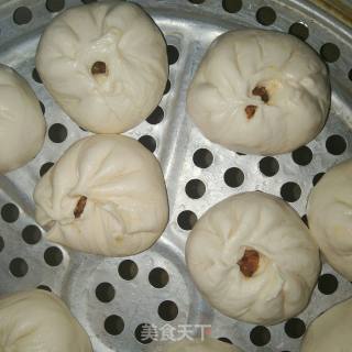 Laotan Sour Cabbage Bun recipe